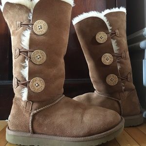 Ugh Bailey Button Triplet II Boot